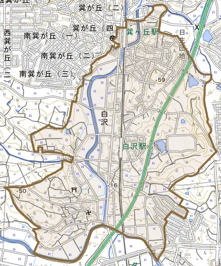 大字白沢とその周辺の地図。町の範囲を重ねている