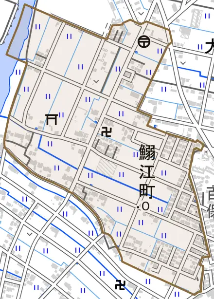 鰯江町とその周辺の地図。町の範囲を重ねている