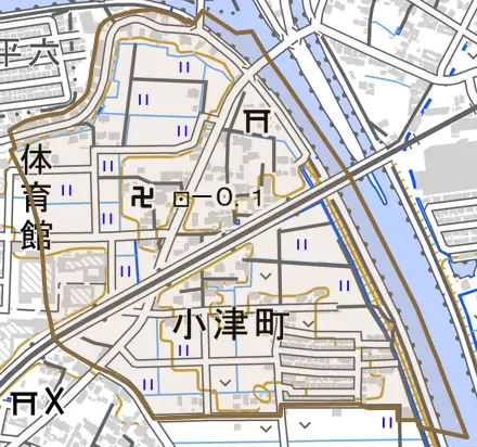 小津町とその周辺の地図。町の範囲を重ねている