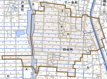 四会町とその周辺の地図。町の範囲を重ねている