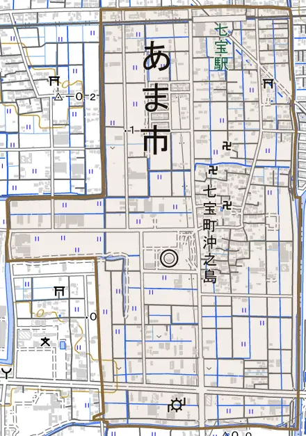 七宝町沖之島とその周辺の地図。町の範囲を重ねている