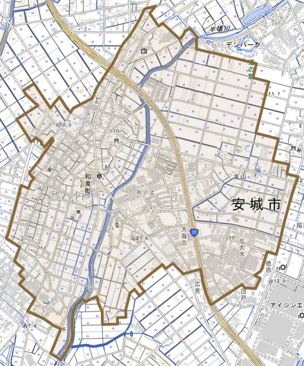 和泉町とその周辺の地図。町の範囲を重ねている