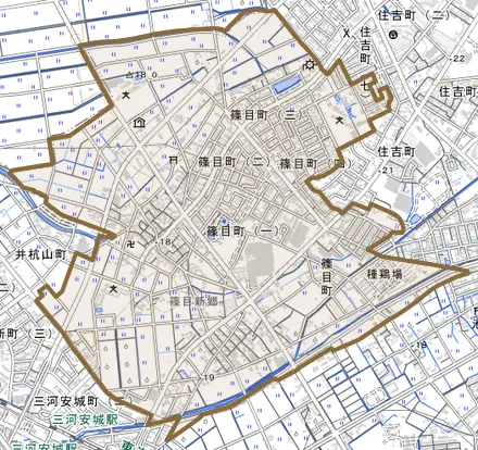 篠目町とその周辺の地図。町の範囲を重ねている