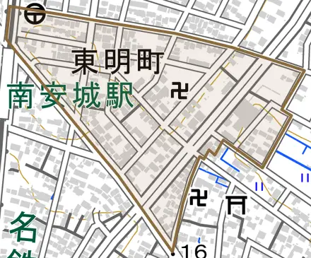 東明町とその周辺の地図。町の範囲を重ねている
