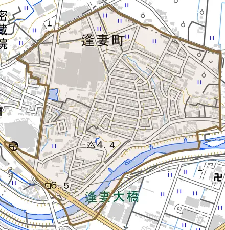 逢妻町とその周辺の地図。町の範囲を重ねている