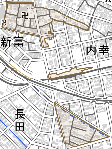 新地町とその周辺の地図。町の範囲を重ねている