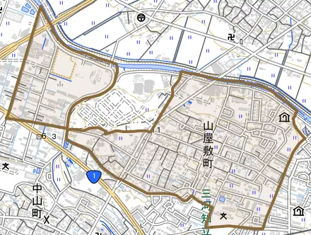 山屋敷町とその周辺の地図。町の範囲を重ねている