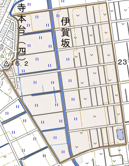 伊賀坂とその周辺の地図。町の範囲を重ねている