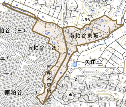 南粕谷東坂とその周辺の地図。町の範囲を重ねている