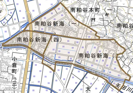 南粕谷新海とその周辺の地図。町の範囲を重ねている