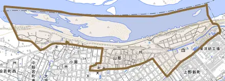 大字山那とその周辺の地図。町の範囲を重ねている