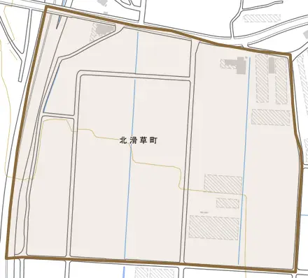 北滑草町とその周辺の地図。町の範囲を重ねている