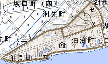 油渕町とその周辺の地図。町の範囲を重ねている