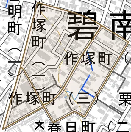 作塚町とその周辺の地図。町の範囲を重ねている