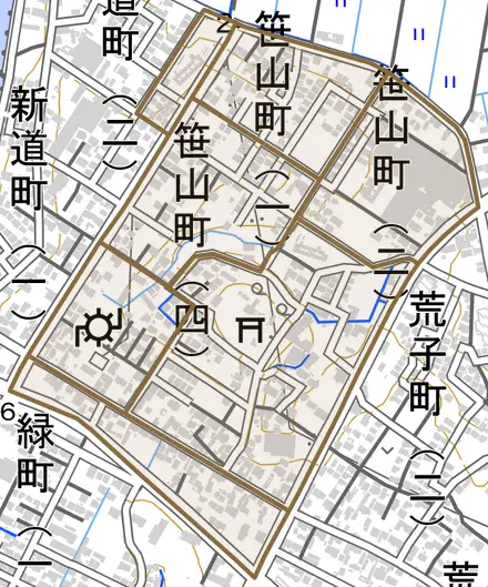 笹山町とその周辺の地図。町の範囲を重ねている
