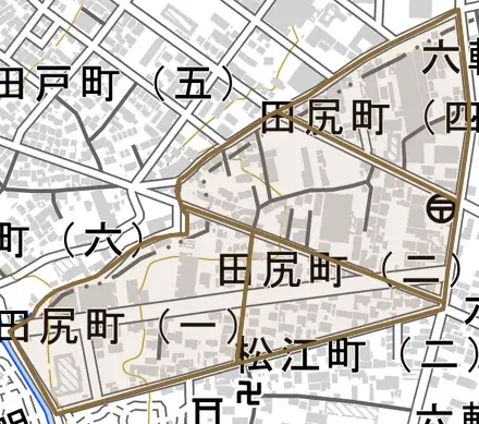 田尻町とその周辺の地図。町の範囲を重ねている