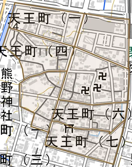 天王町とその周辺の地図。町の範囲を重ねている