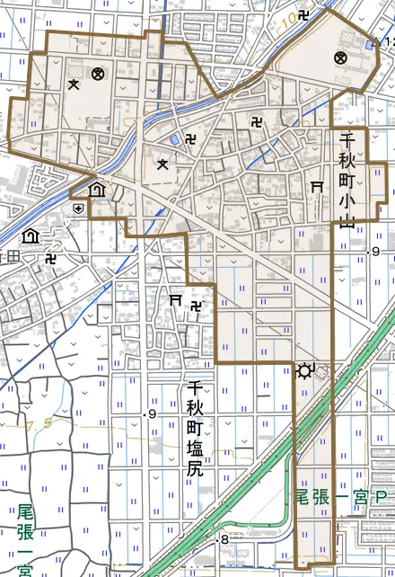 千秋町小山とその周辺の地図。町の範囲を重ねている