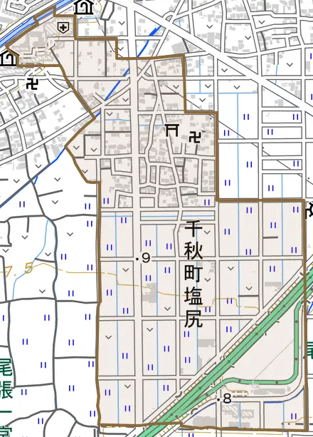 千秋町塩尻とその周辺の地図。町の範囲を重ねている