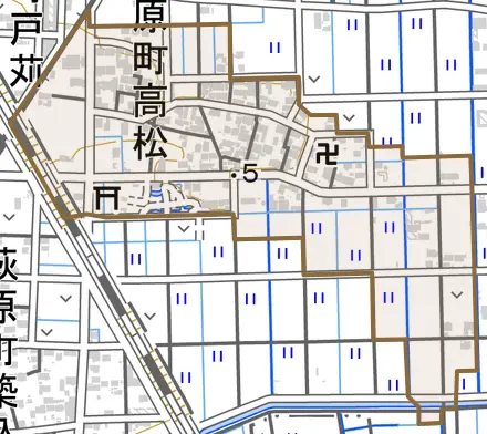 萩原町高松とその周辺の地図。町の範囲を重ねている