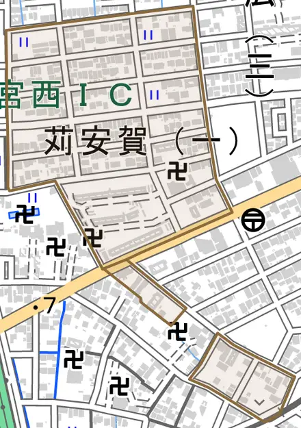 苅安賀とその周辺の地図。町の範囲を重ねている