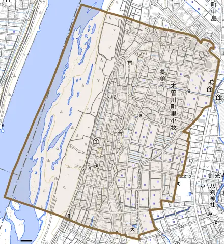 木曽川町里小牧とその周辺の地図。町の範囲を重ねている