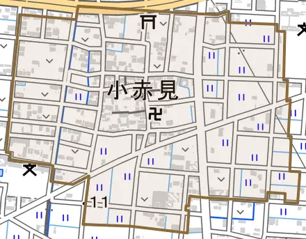 小赤見とその周辺の地図。町の範囲を重ねている