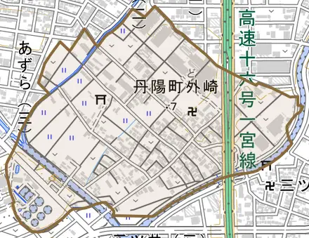 丹陽町外崎とその周辺の地図。町の範囲を重ねている