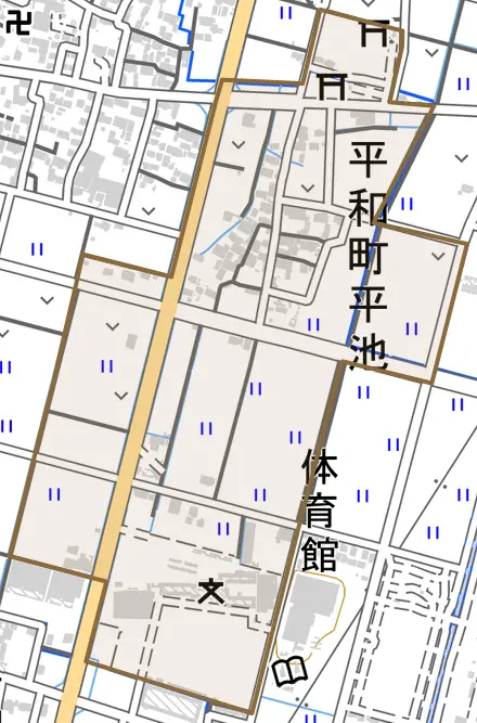 平和町平池とその周辺の地図。町の範囲を重ねている