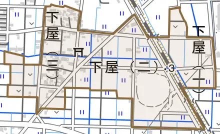 下屋とその周辺の地図。町の範囲を重ねている