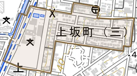 上坂町とその周辺の地図。町の範囲を重ねている