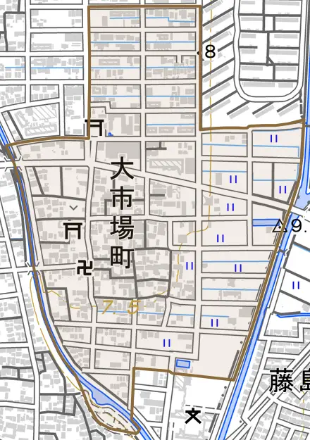 大市場町とその周辺の地図。町の範囲を重ねている