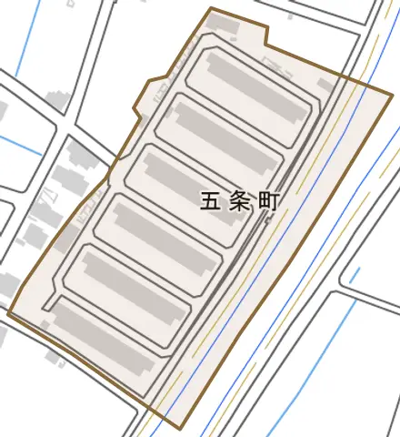 五条町とその周辺の地図。町の範囲を重ねている
