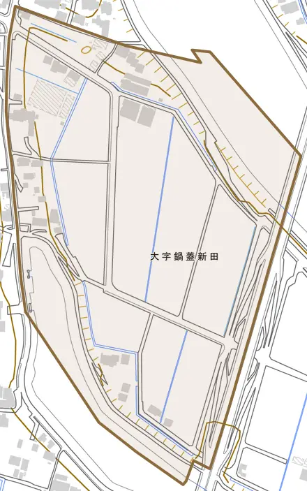 大字鍋蓋新田とその周辺の地図。町の範囲を重ねている