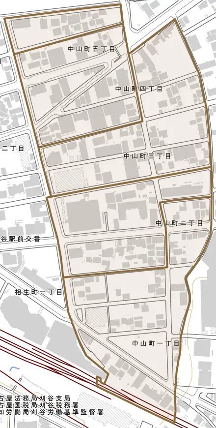 中山町とその周辺の地図。町の範囲を重ねている