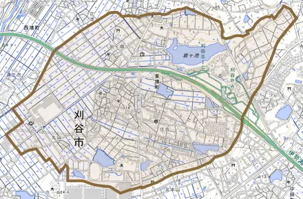 東境町とその周辺の地図。町の範囲を重ねている