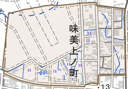 味美上ノ町とその周辺の地図。町の範囲を重ねている