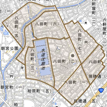 八田町とその周辺の地図。町の範囲を重ねている