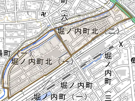 堀ノ内町北とその周辺の地図。町の範囲を重ねている