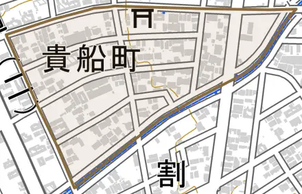 貴船町とその周辺の地図。町の範囲を重ねている