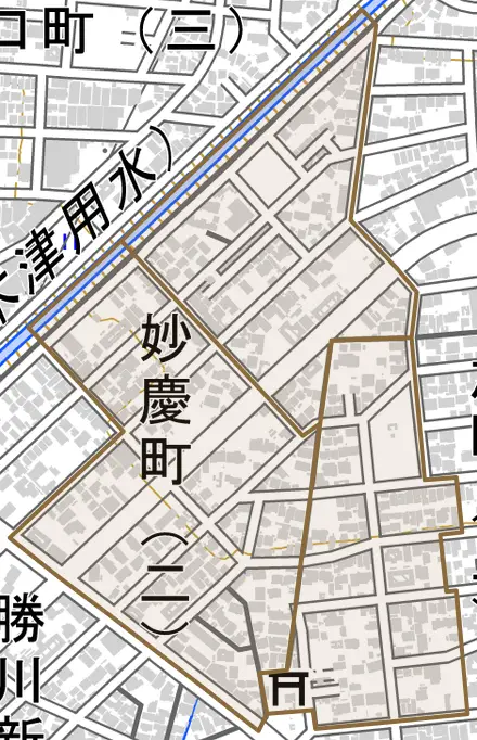 妙慶町とその周辺の地図。町の範囲を重ねている