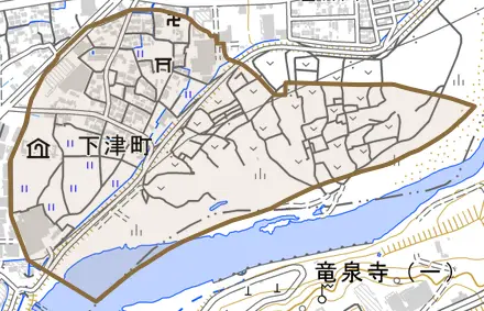 下津町とその周辺の地図。町の範囲を重ねている