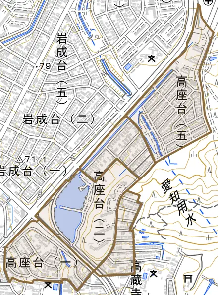 高座台とその周辺の地図。町の範囲を重ねている