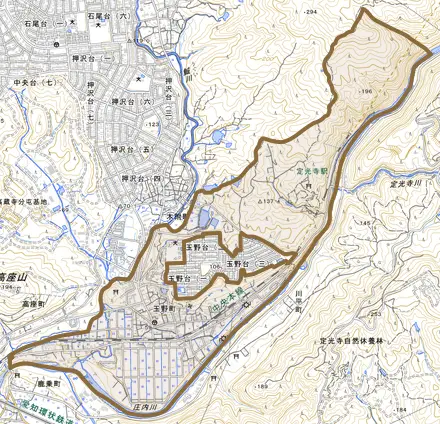 玉野町とその周辺の地図。町の範囲を重ねている