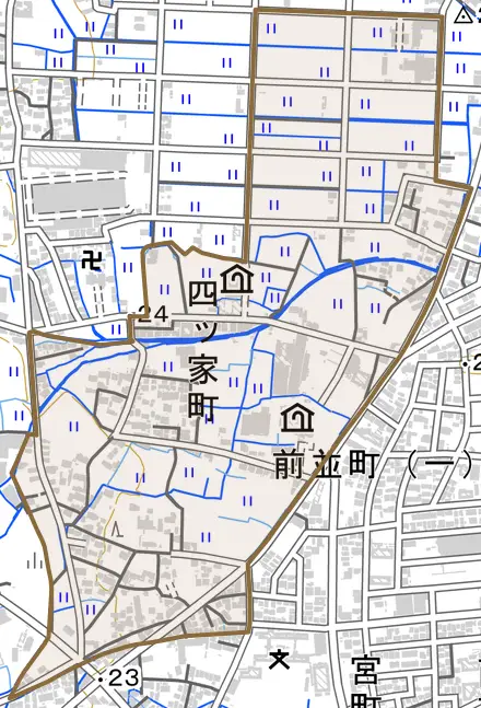 四ツ家町とその周辺の地図。町の範囲を重ねている