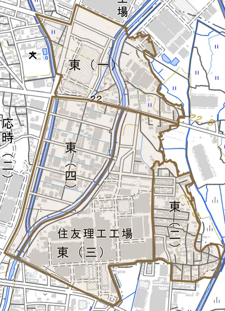 東とその周辺の地図。町の範囲を重ねている