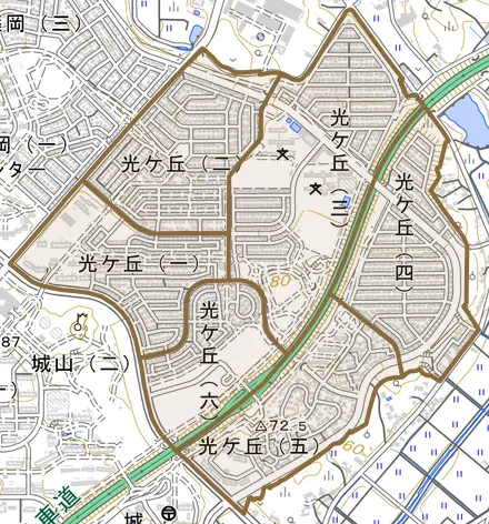 光ケ丘とその周辺の地図。町の範囲を重ねている