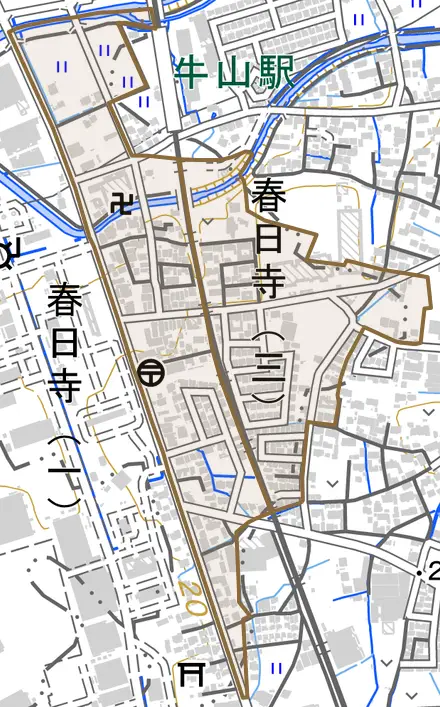 春日寺とその周辺の地図。町の範囲を重ねている