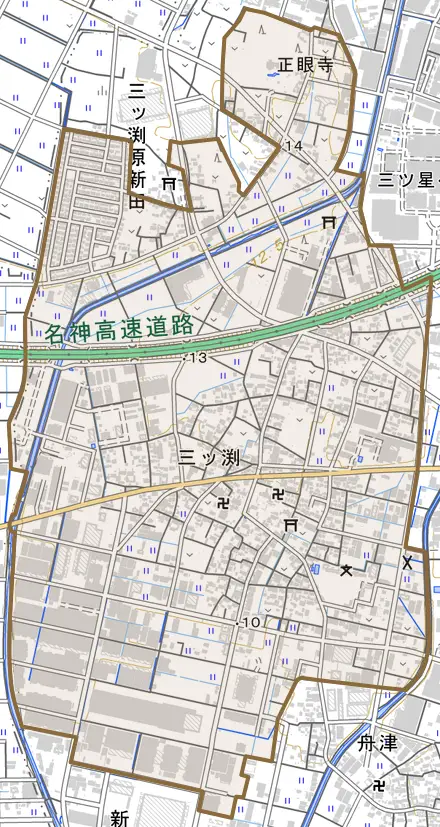 大字三ツ渕とその周辺の地図。町の範囲を重ねている