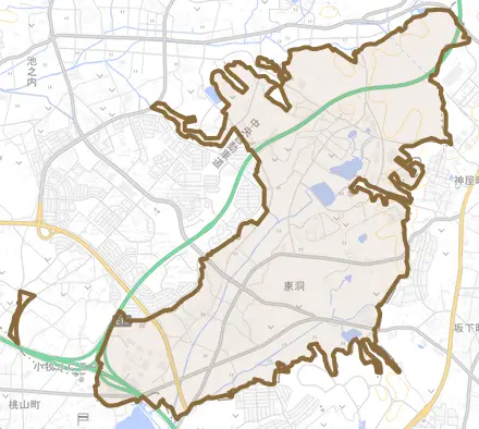 大字大草とその周辺の地図。町の範囲を重ねている